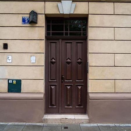 Asnyka Old Town Apartment Krakow Bagian luar foto