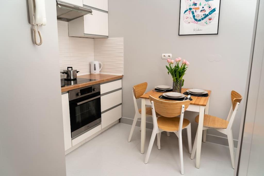 Asnyka Old Town Apartment Krakow Bagian luar foto